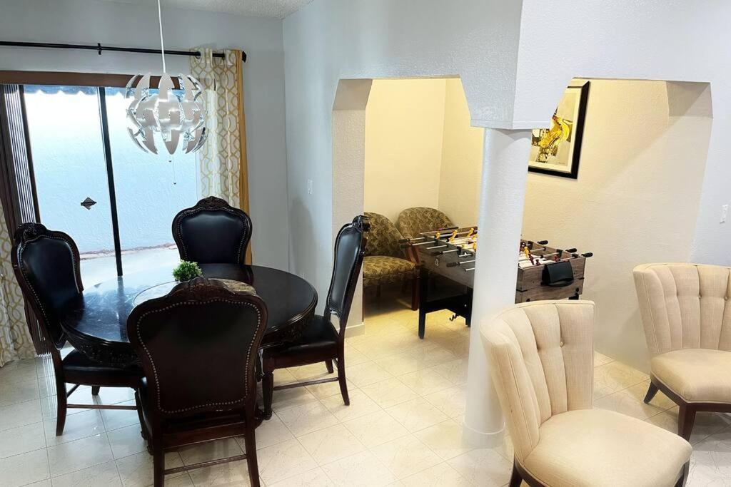 Amazing & Cozy Duplex Near Zoo Miami ! 빌라 외부 사진