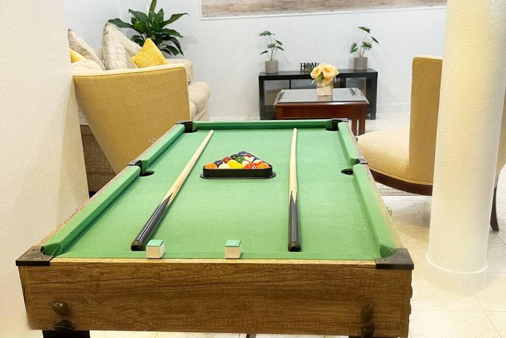 Amazing & Cozy Duplex Near Zoo Miami ! 빌라 외부 사진