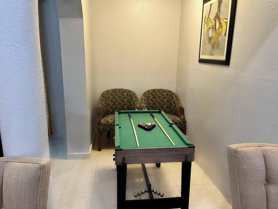 Amazing & Cozy Duplex Near Zoo Miami ! 빌라 외부 사진