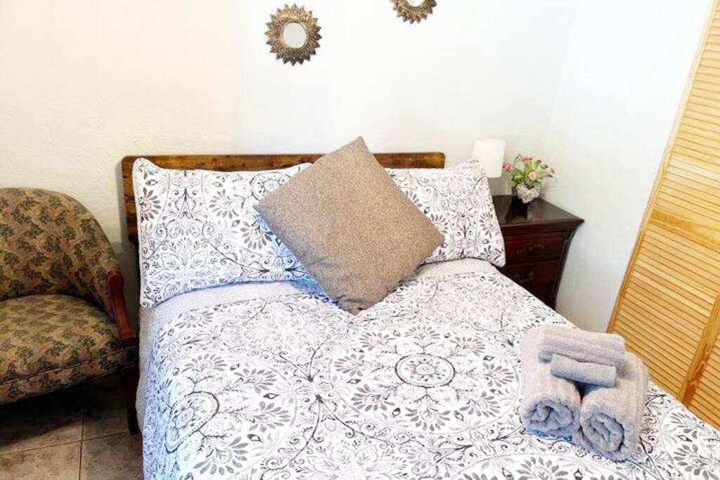 Amazing & Cozy Duplex Near Zoo Miami ! 빌라 외부 사진