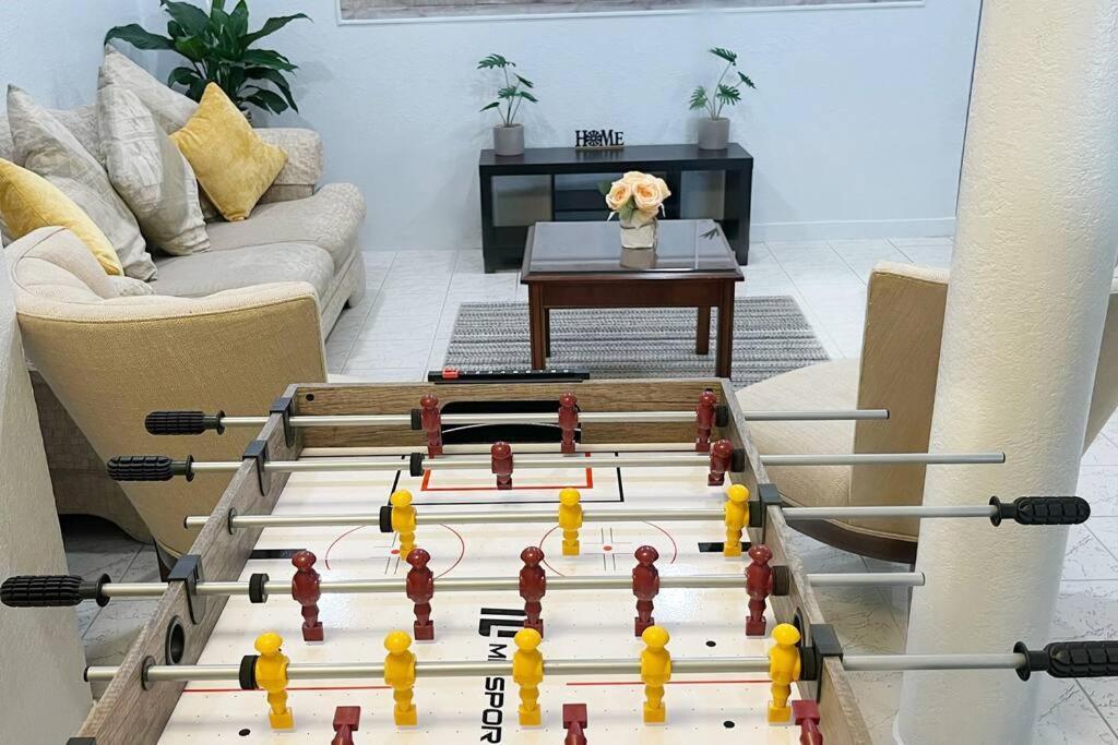 Amazing & Cozy Duplex Near Zoo Miami ! 빌라 외부 사진