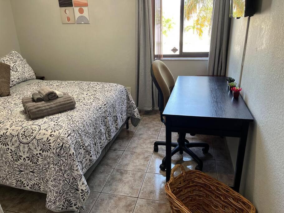 Amazing & Cozy Duplex Near Zoo Miami ! 빌라 외부 사진
