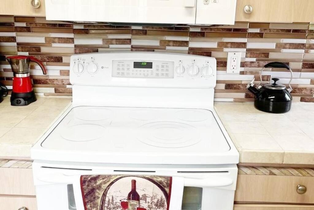 Amazing & Cozy Duplex Near Zoo Miami ! 빌라 외부 사진