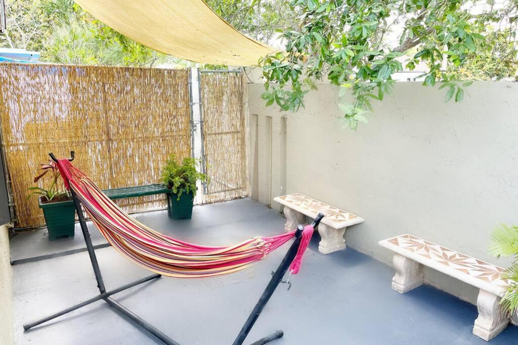 Amazing & Cozy Duplex Near Zoo Miami ! 빌라 외부 사진