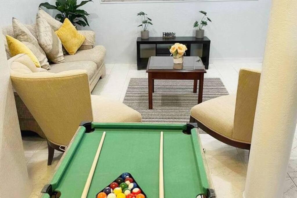 Amazing & Cozy Duplex Near Zoo Miami ! 빌라 외부 사진