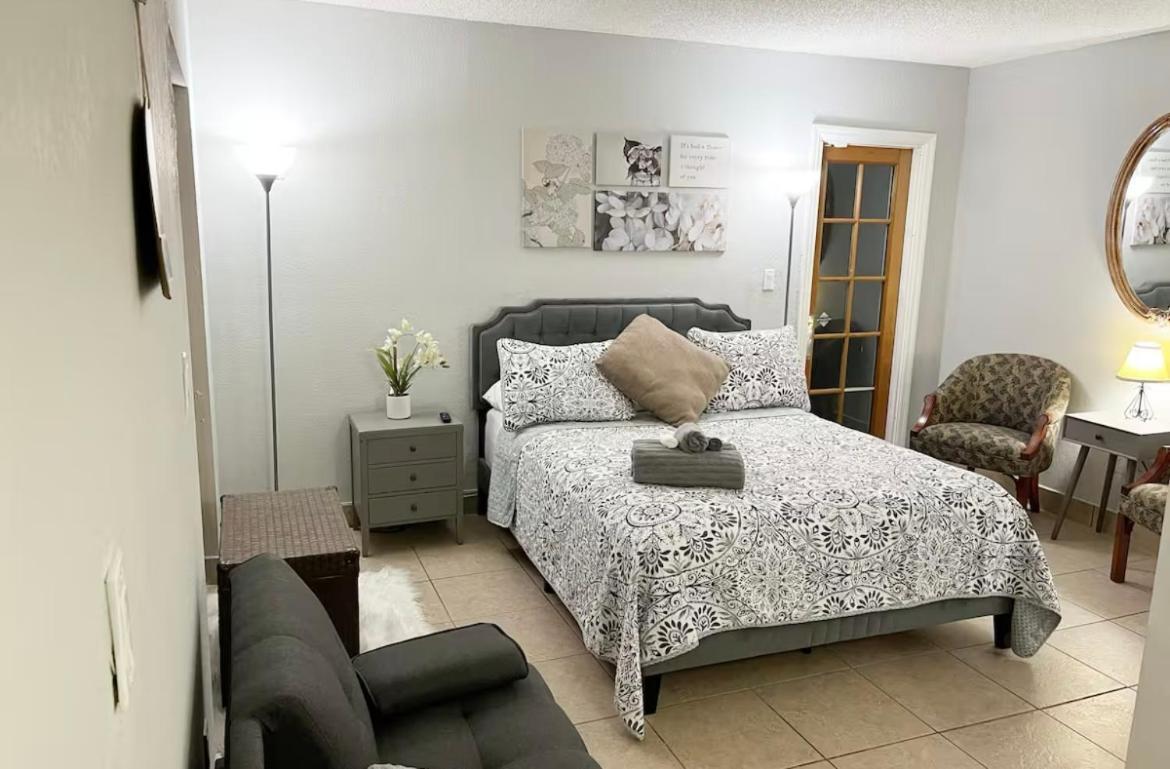 Amazing & Cozy Duplex Near Zoo Miami ! 빌라 외부 사진